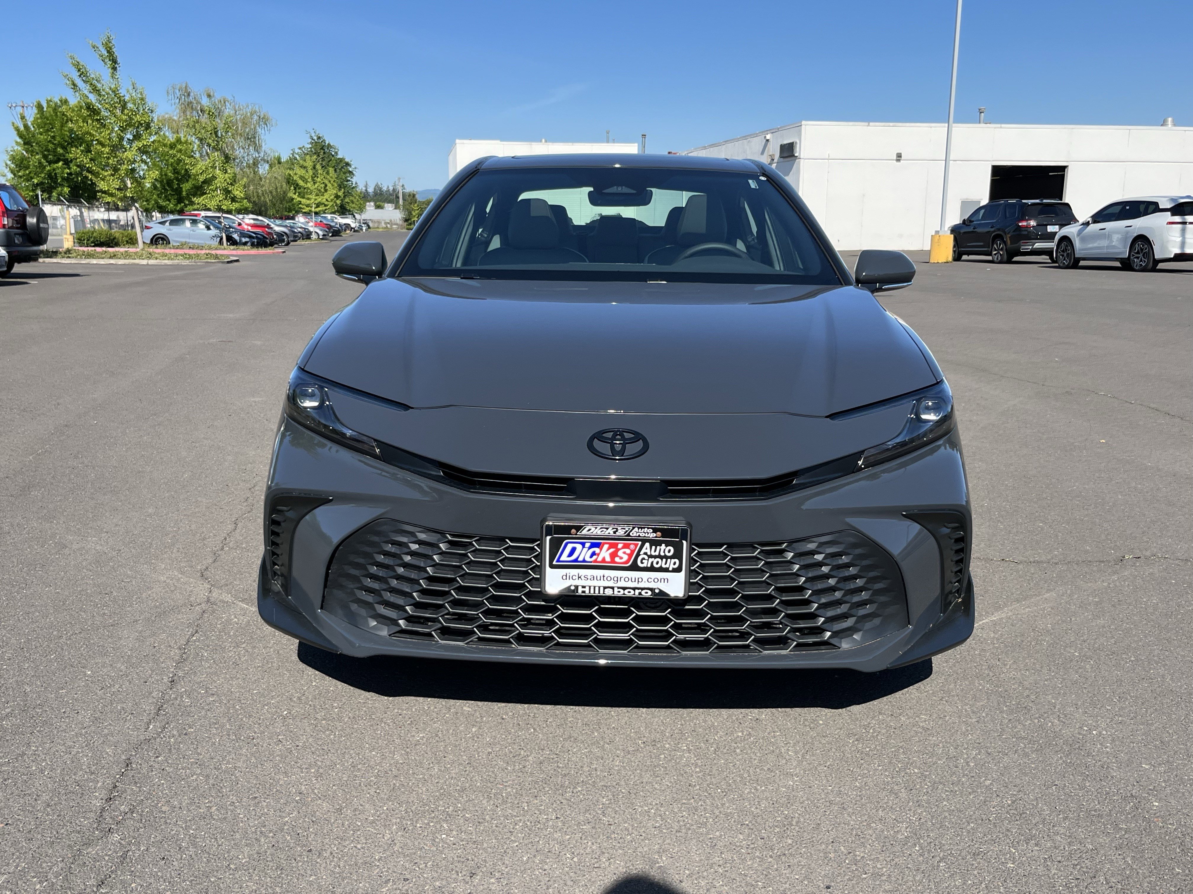 Used 2025 Toyota Camry SE w/ Multimedia Upgrade Package AWD/4WD image 8