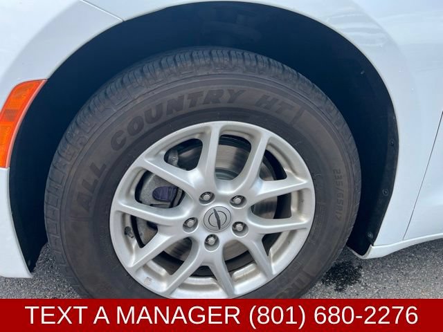 Used 2022 Chrysler Voyager LX FWD image 9