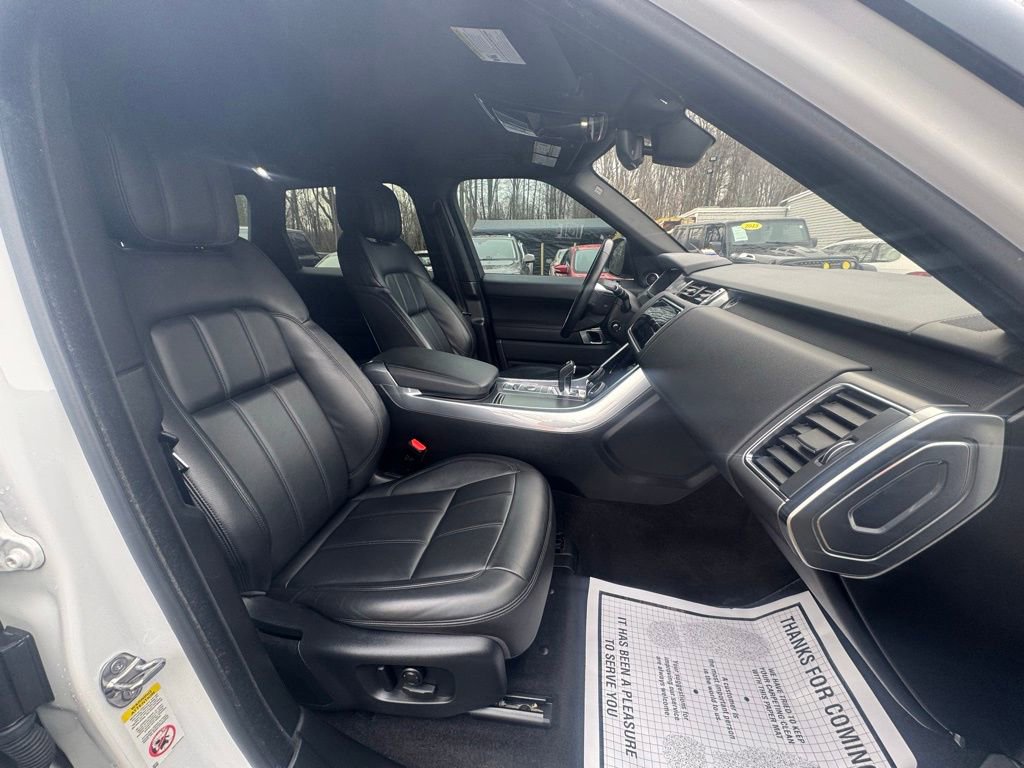 Used 2020 Land Rover Range Rover Sport SE image 25