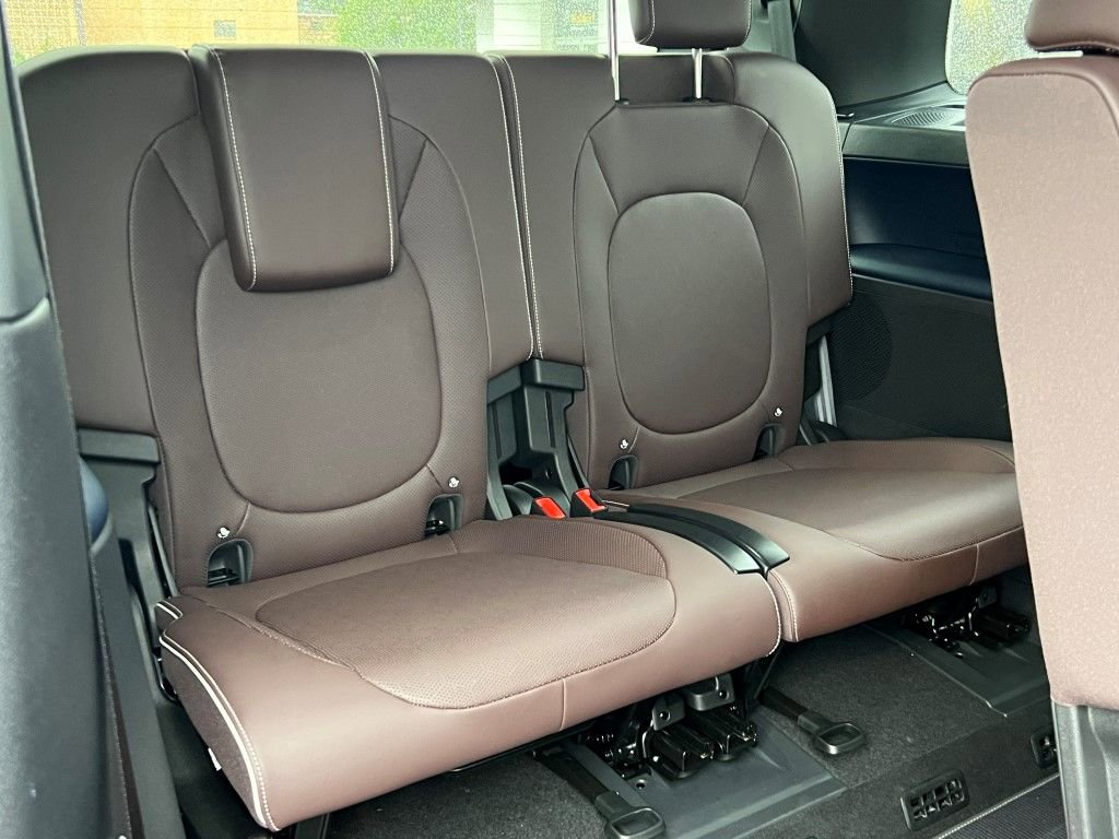 New 2025 Volkswagen ID. Buzz Pro S RWD image 12