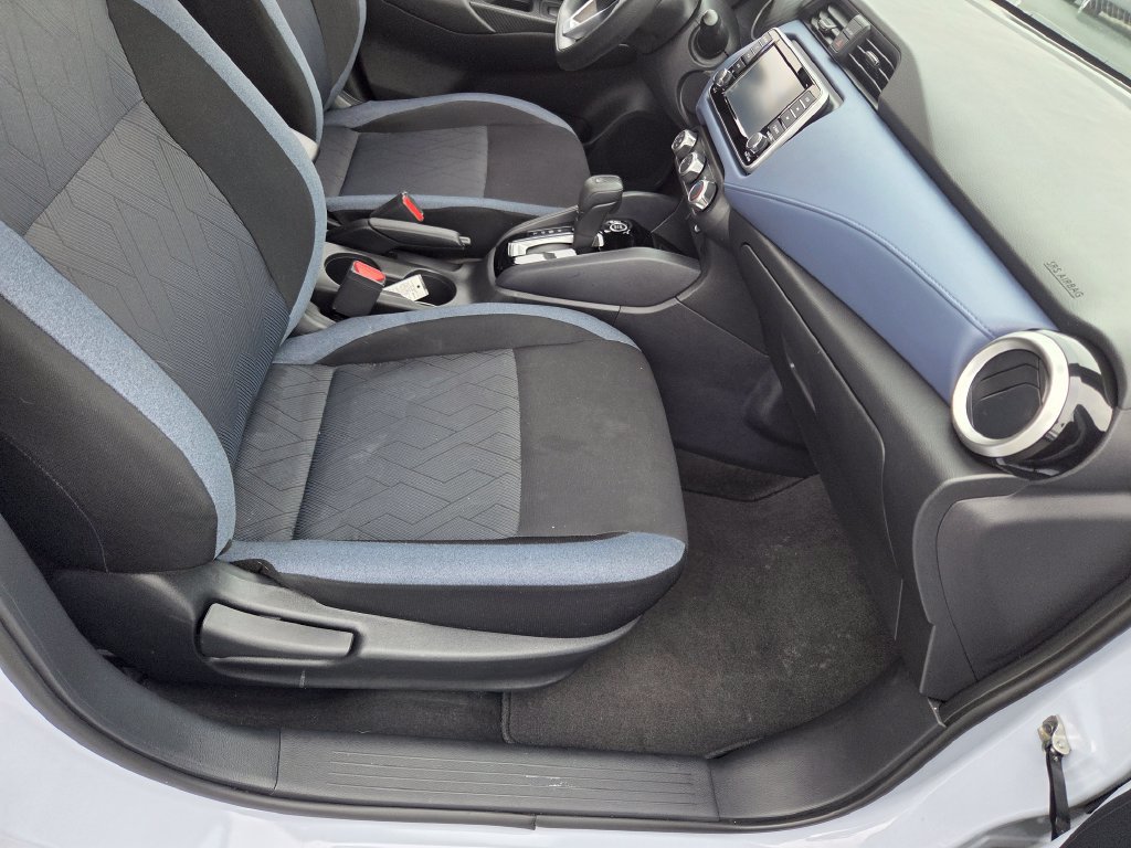 Used 2024 Nissan Versa SV w/ Trunk Package FWD image 21