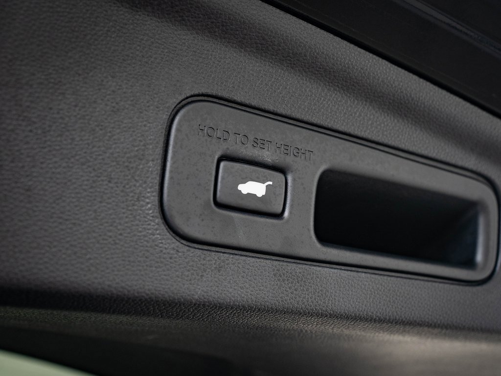 Used 2023 Acura MDX SH-AWD w/ Advance Package image 19