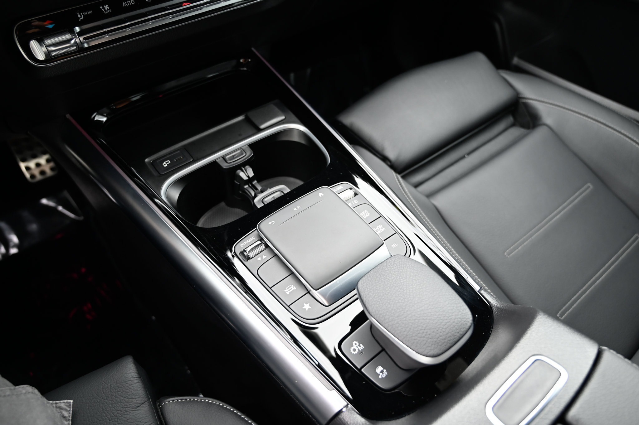 Used 2023 Mercedes-Benz GLA 35 AMG 4MATIC image 29