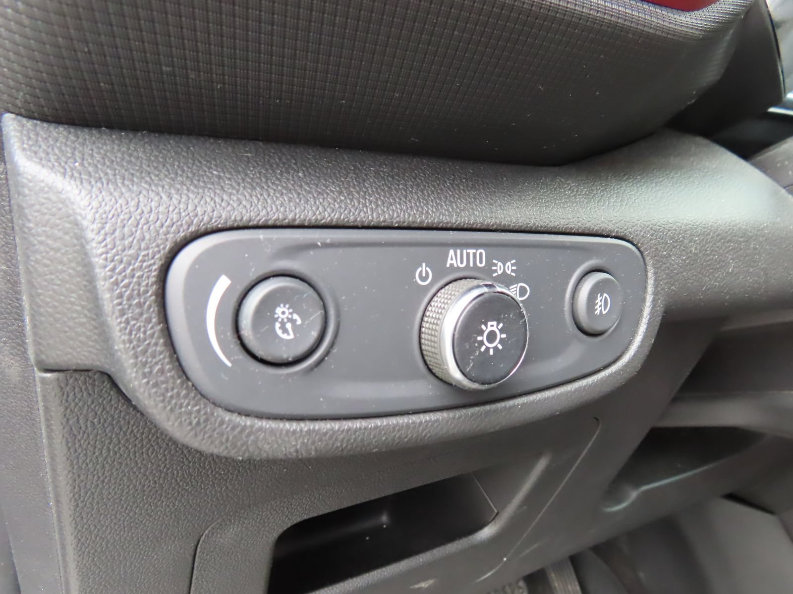 Used 2023 Chevrolet TrailBlazer RS w/ Convenience Package AWD/4WD image 13