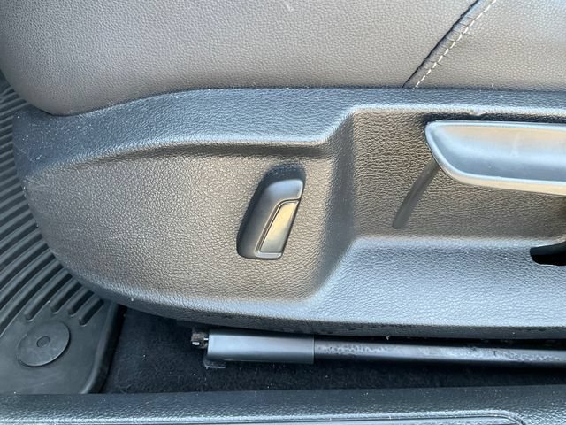 Used 2015 Volkswagen Golf TDI S FWD image 6