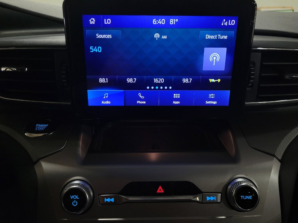 Used 2022 Ford Explorer XLT w/ Equipment Group 202A AWD/4WD image 25