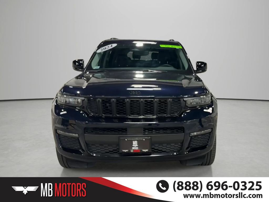 Used 2024 Jeep Grand Cherokee L Limited w/ Black Appearance Package AWD/4WD image 2
