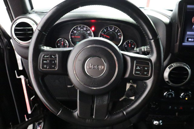 Used 2017 Jeep Wrangler Unlimited Sahara w/ Connectivity Group AWD/4WD image 34