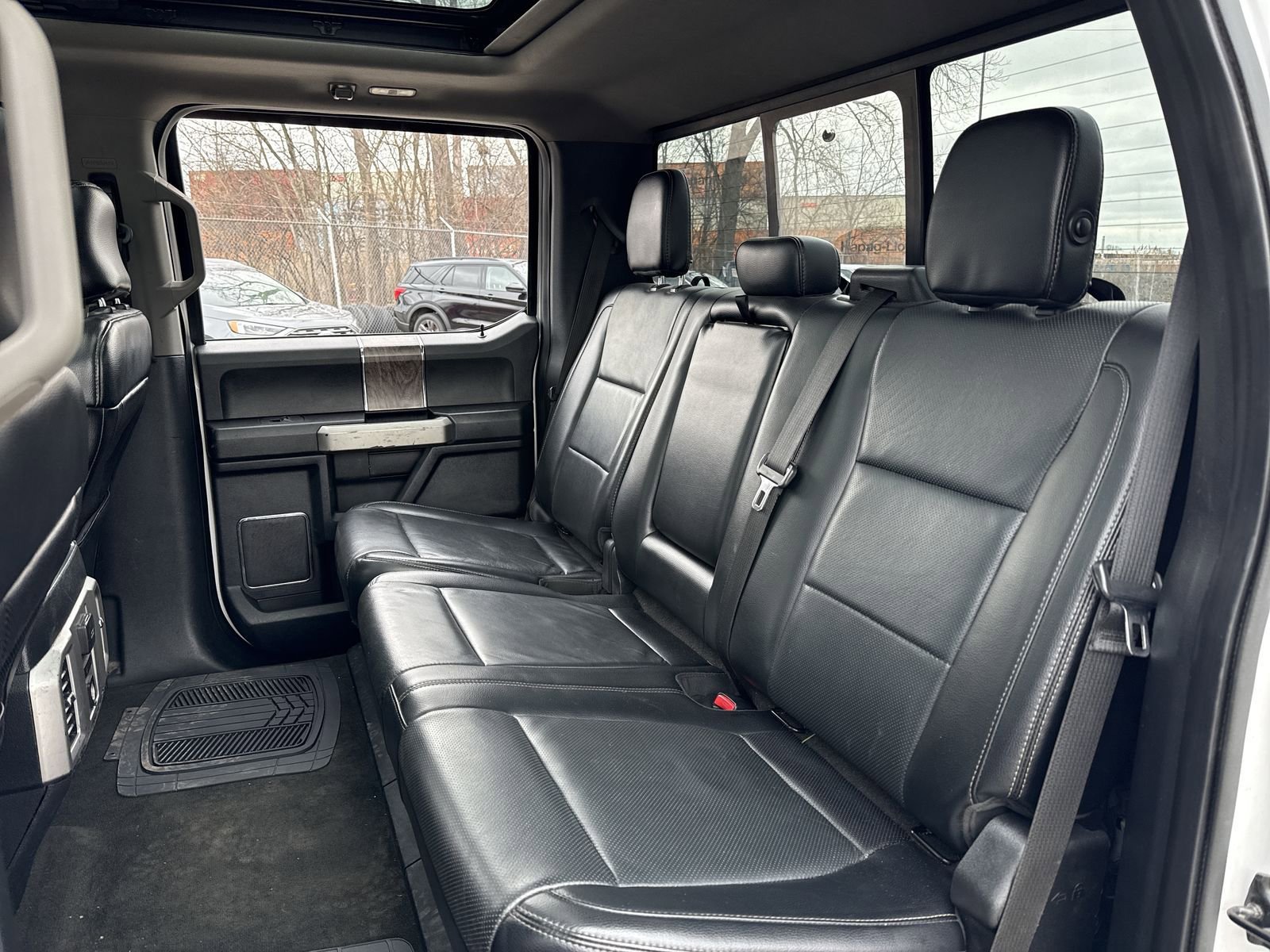 Used 2017 Ford F250 Lariat w/ Lariat Ultimate Package image 28