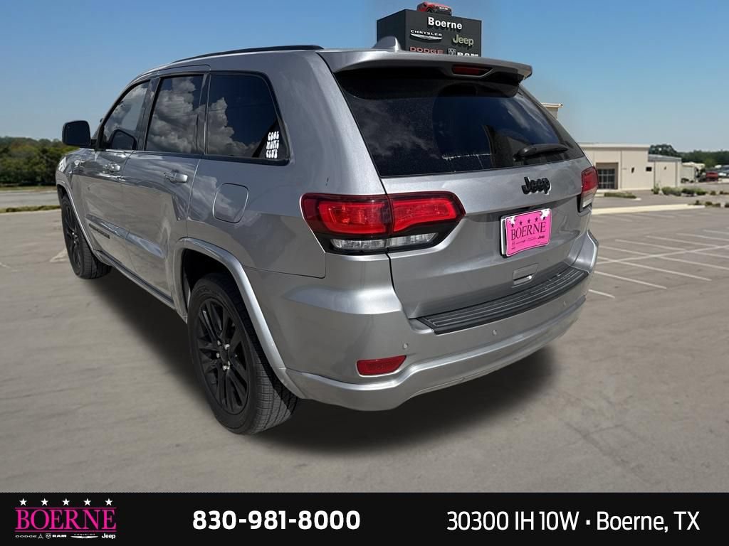 Used 2021 Jeep Grand Cherokee Laredo X RWD image 9