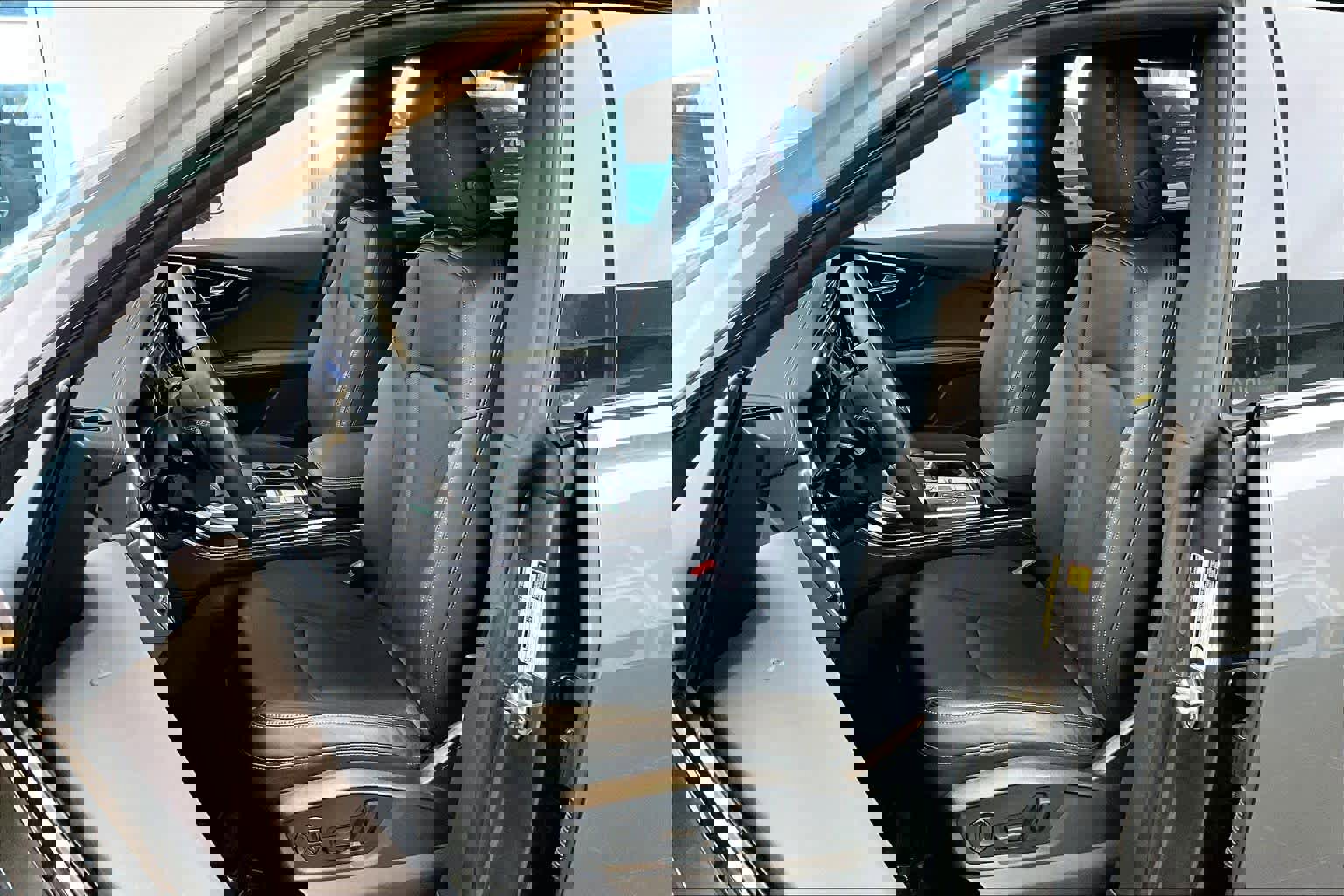 Certified 2025 Audi Q8 Premium Plus w/ Premium Plus Package image 7