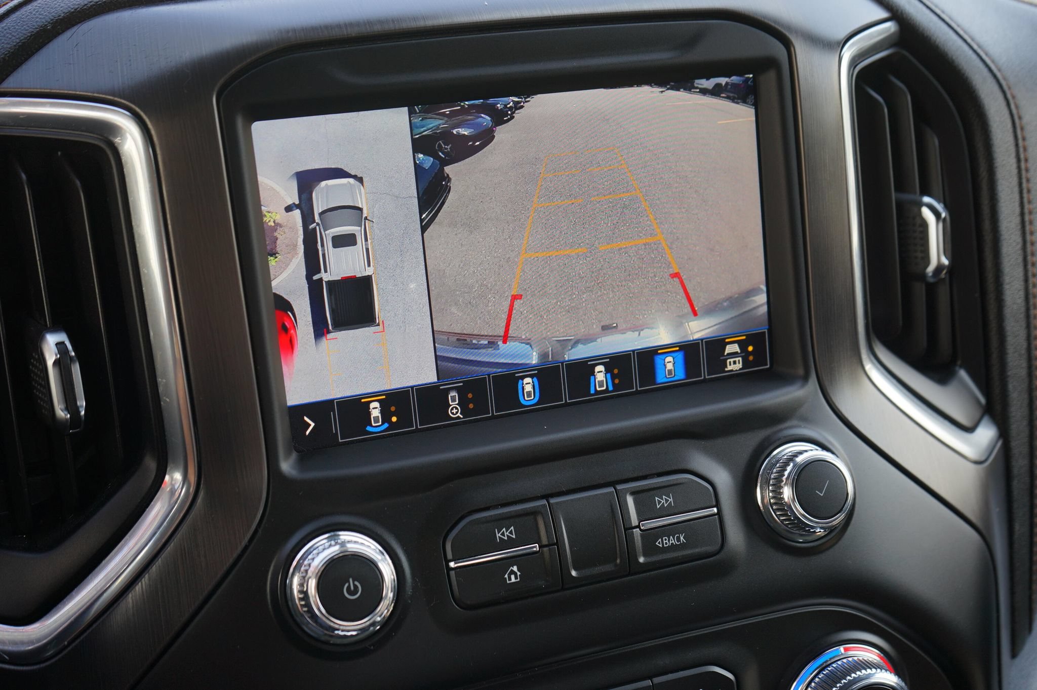 Used 2020 GMC Sierra 1500 AT4 w/ AT4 Premium Package AWD/4WD image 26
