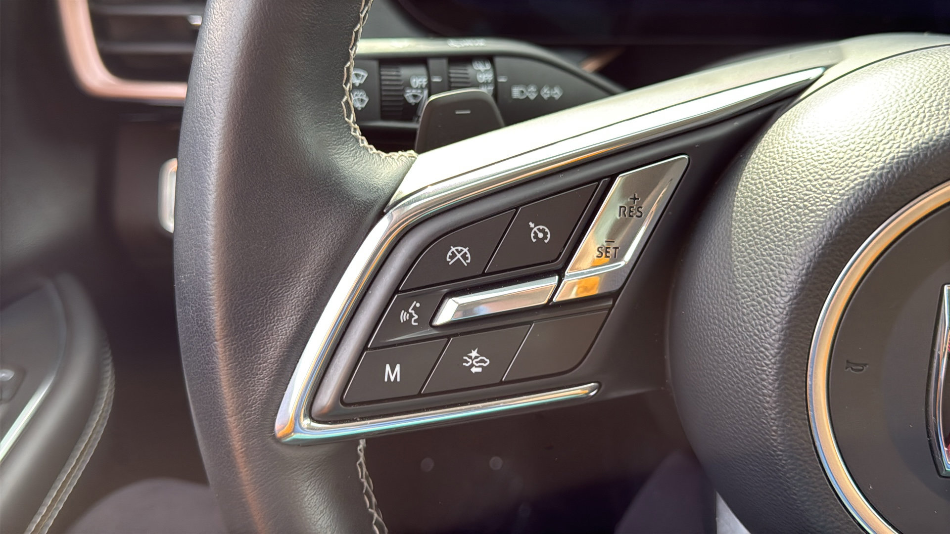 Used 2024 Buick Envision Sport Touring image 16