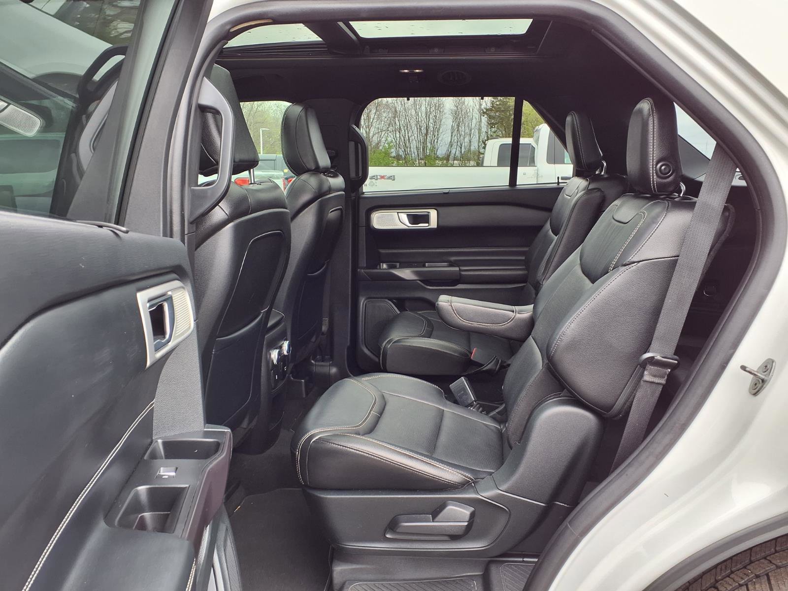 Used 2020 Ford Explorer ST w/ Premium Technology Package AWD/4WD image 11