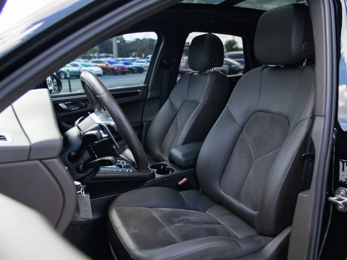 Used 2015 Porsche Macan S w/ Infotainment Package AWD/4WD image 19
