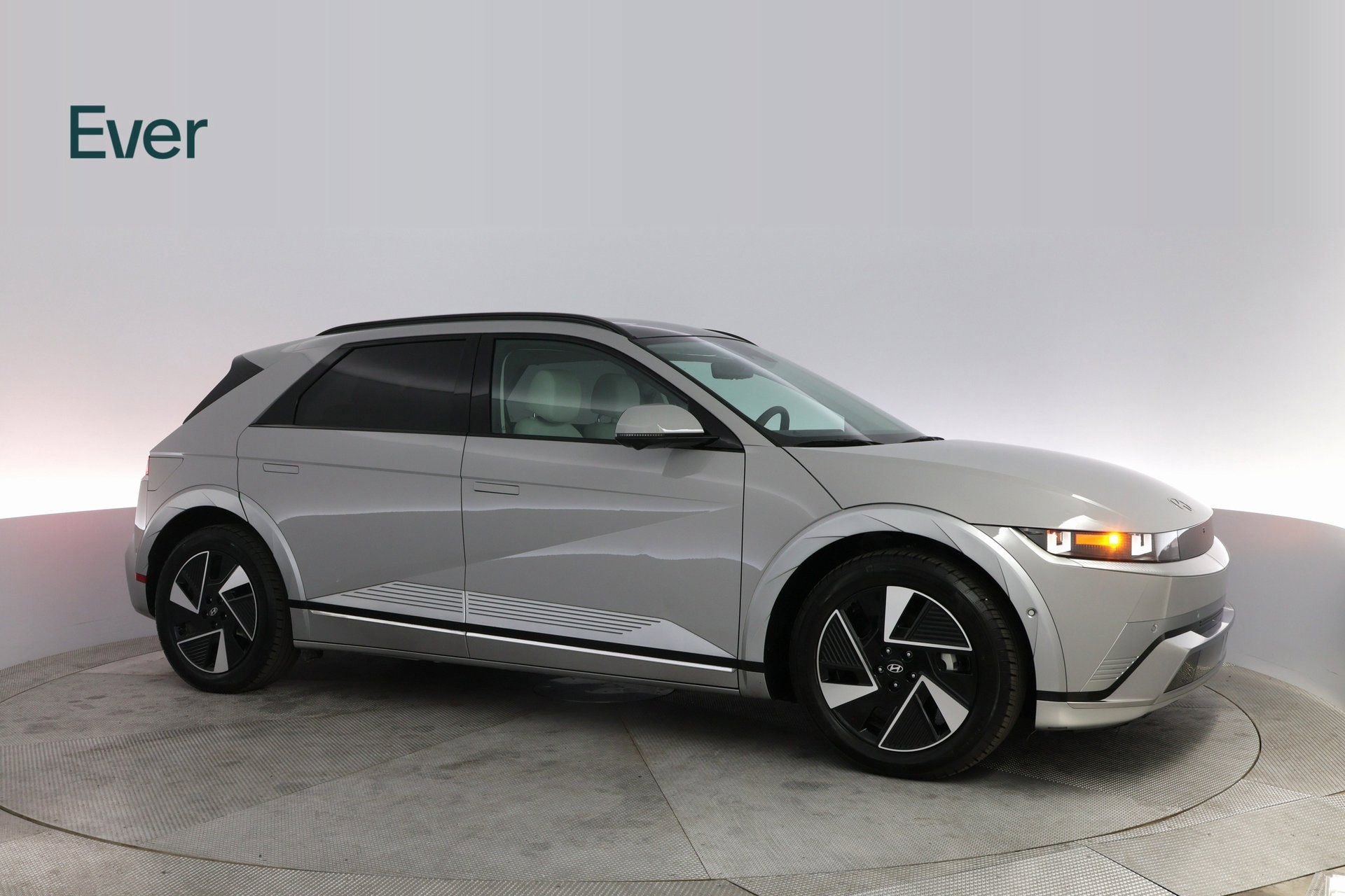 Used 2025 Hyundai Ioniq 5 Limited image 5