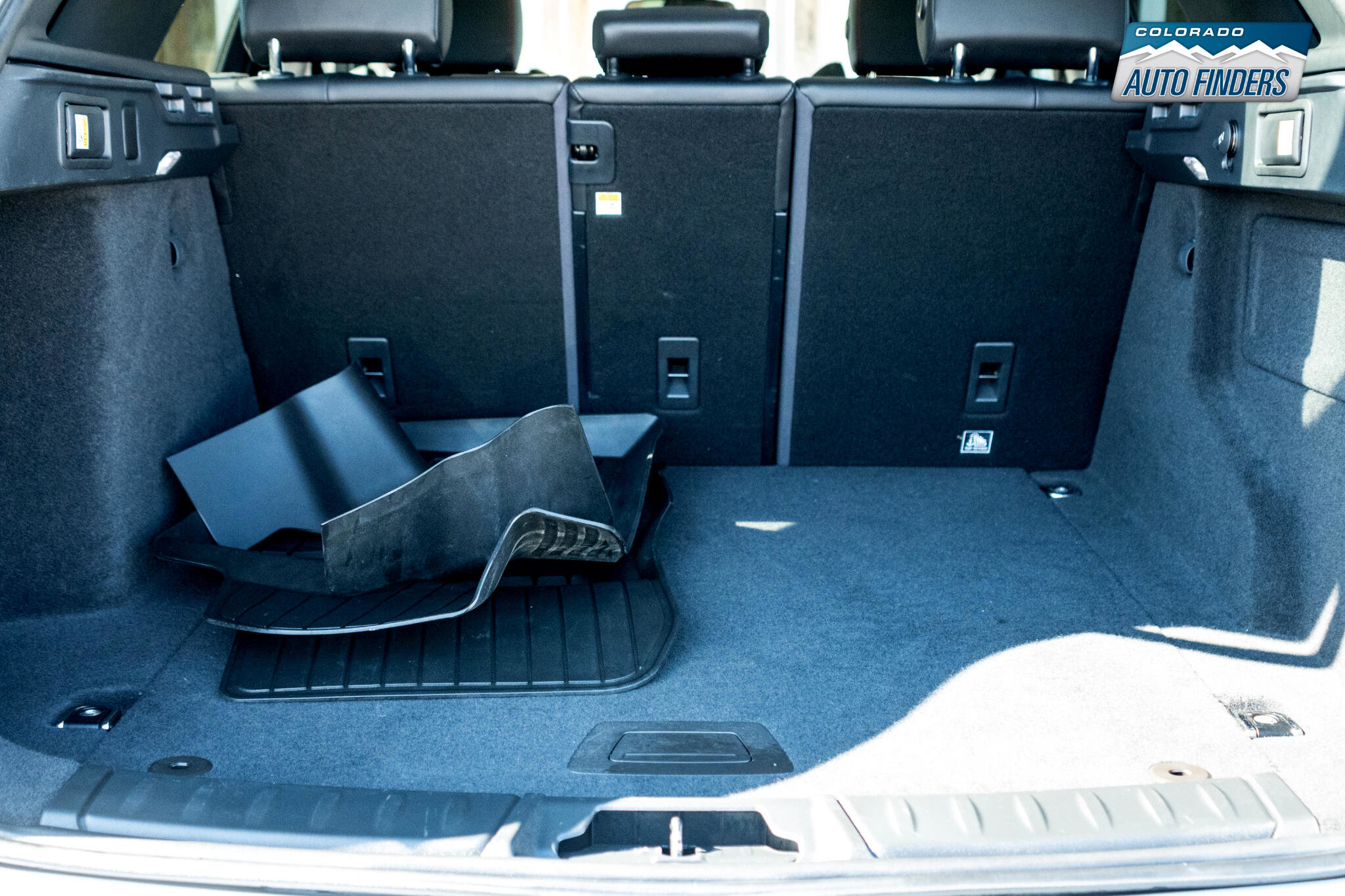 Used 2018 Jaguar F-PACE R-Sport image 27