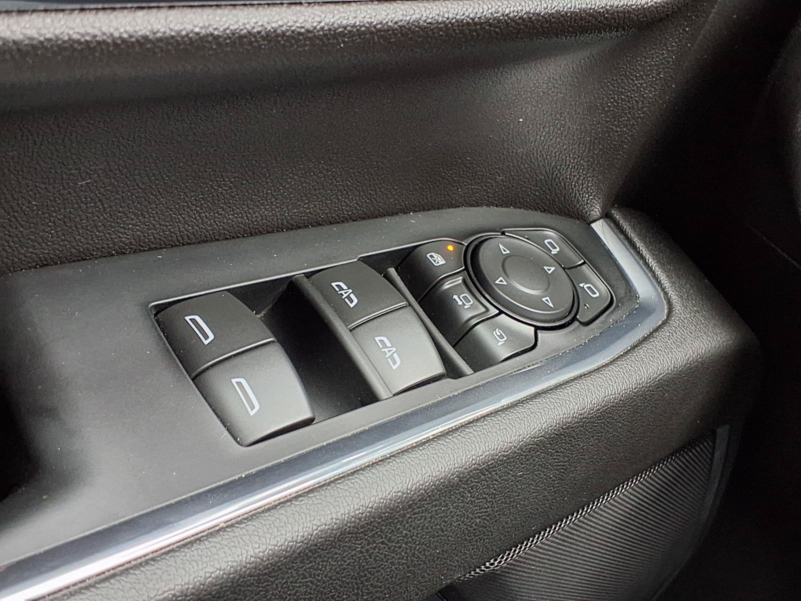 Used 2024 Chevrolet Silverado 3500 LTZ AWD/4WD image 18