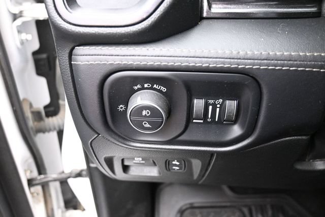 Used 2023 RAM 1500 Limited w/ Body-Colour Bumper Group AWD/4WD image 16
