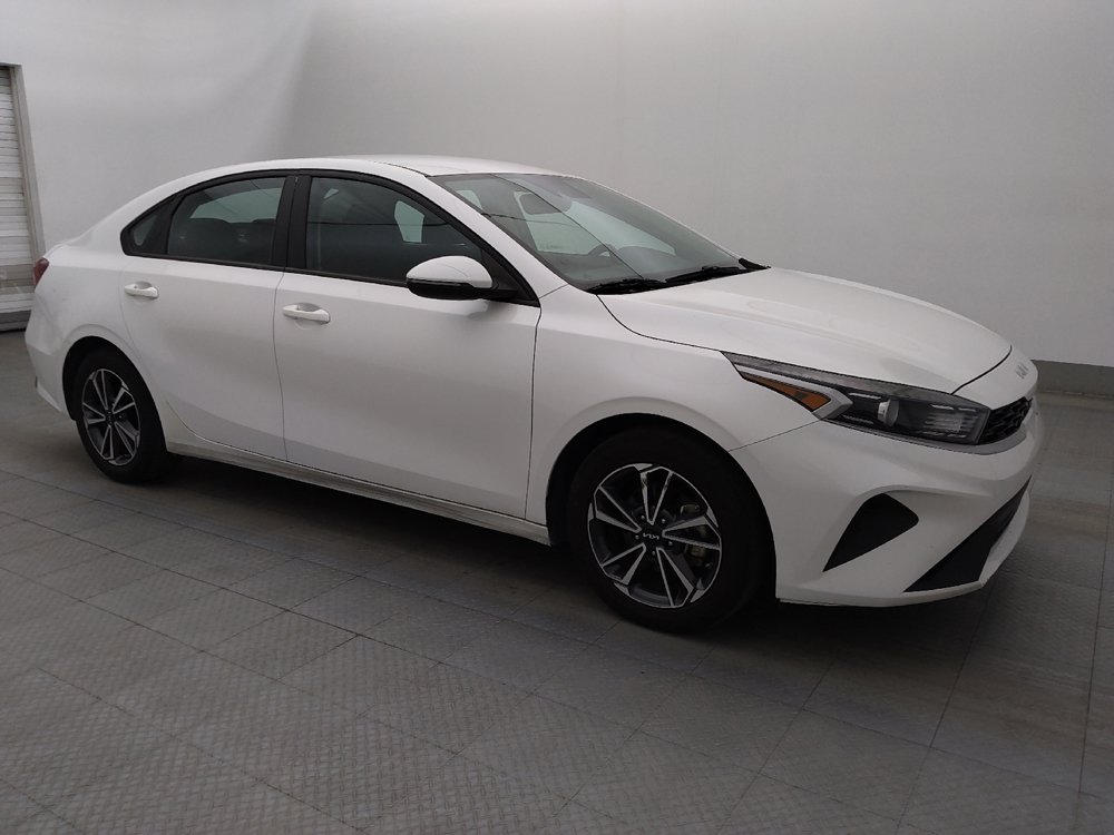 Used 2023 Kia Forte LXS w/ LXS Technology Package FWD image 11