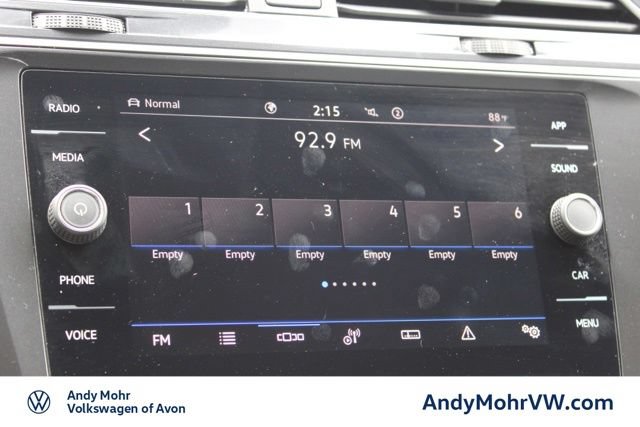 Used 2024 Volkswagen Tiguan SE AWD/4WD image 36