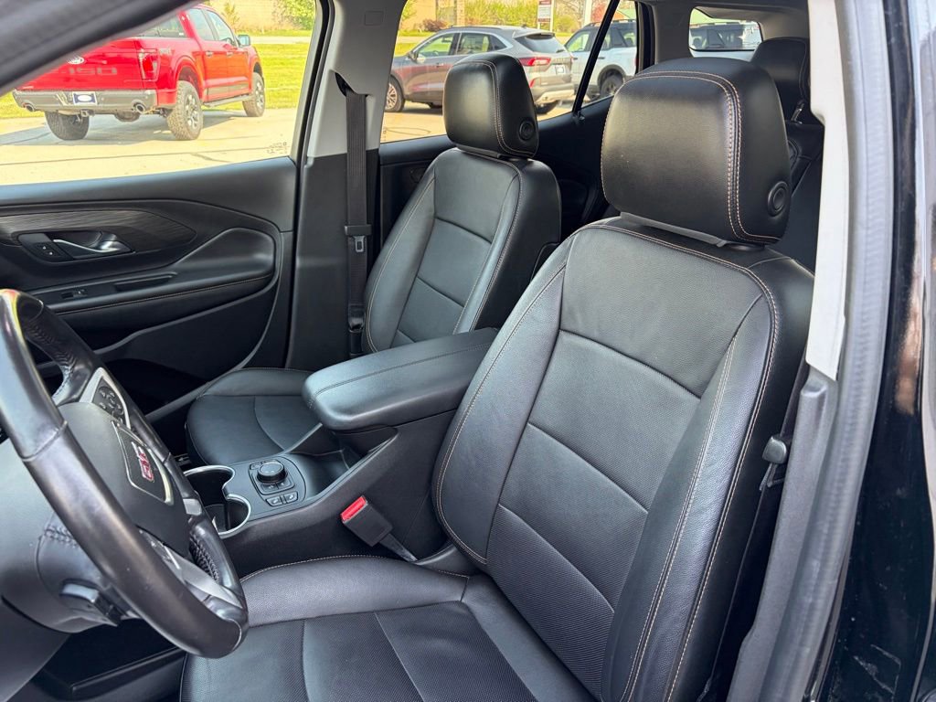 Used 2020 GMC Terrain SLT w/ Preferred Package image 3