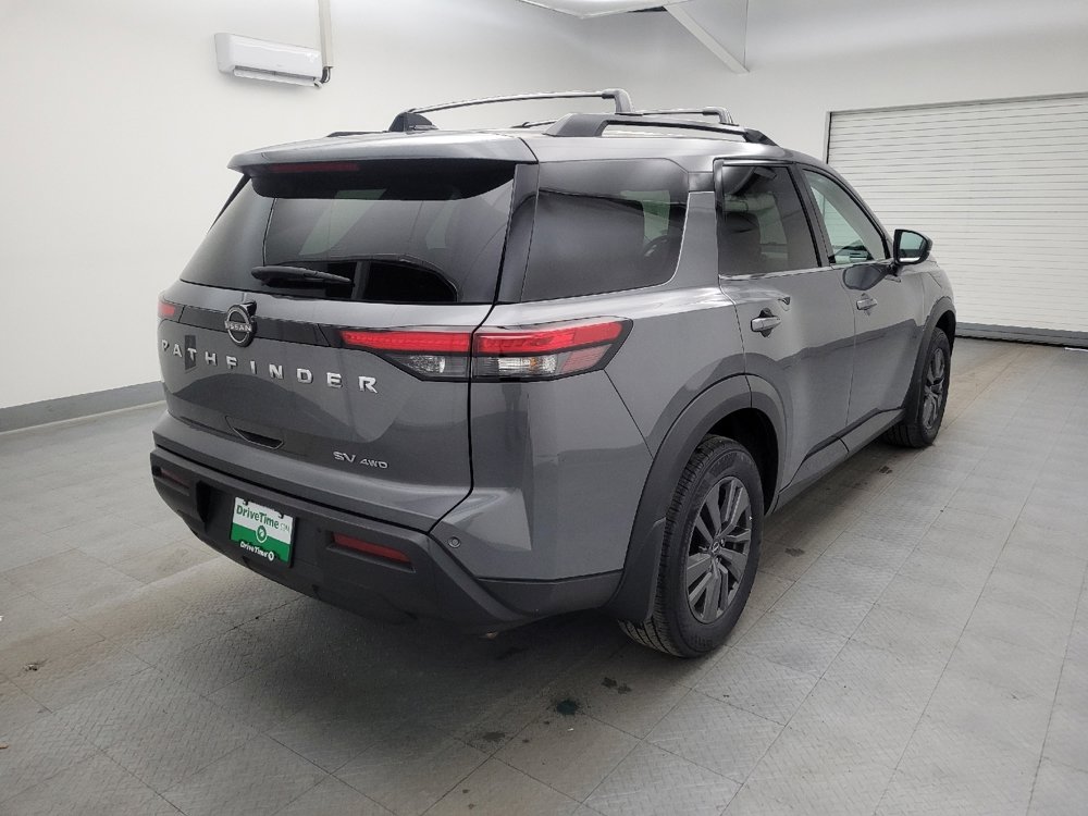 Used 2022 Nissan Pathfinder SV image 9