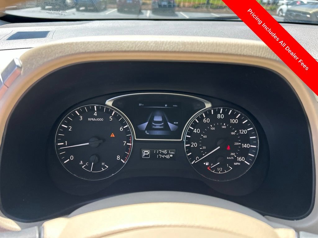Used 2015 Nissan Pathfinder SL FWD image 10