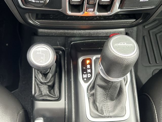 Used 2021 Jeep Gladiator Sport image 15