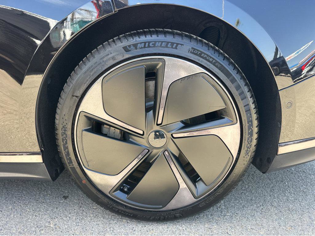 Used 2024 Lucid Air Pure RWD image 14