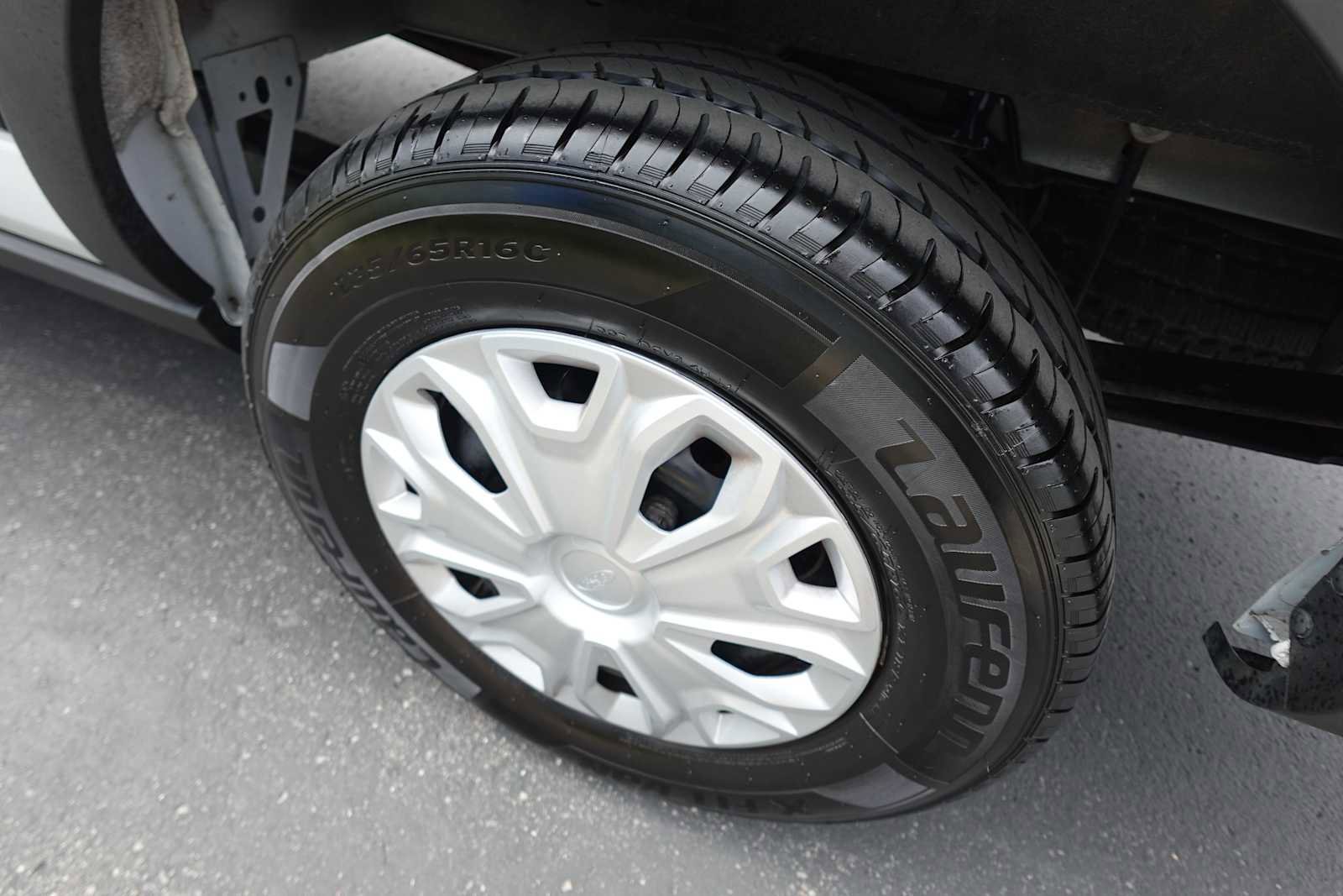 Used 2024 Ford Transit 350 XLT image 33