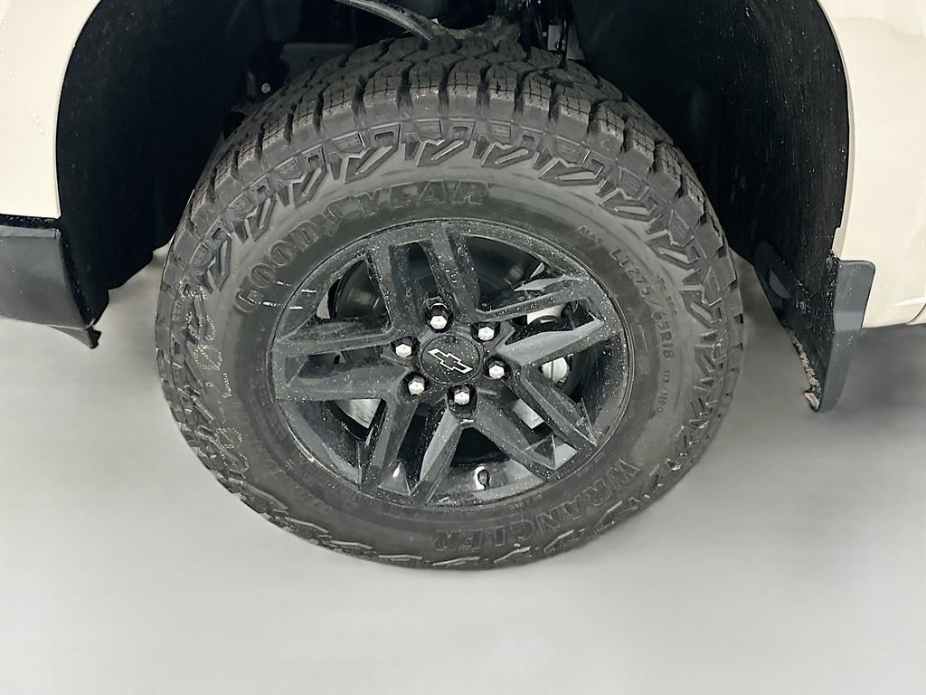 New 2026 Chevrolet Silverado 1500 Custom Trail Boss w/ Dark Appearance Package image 31