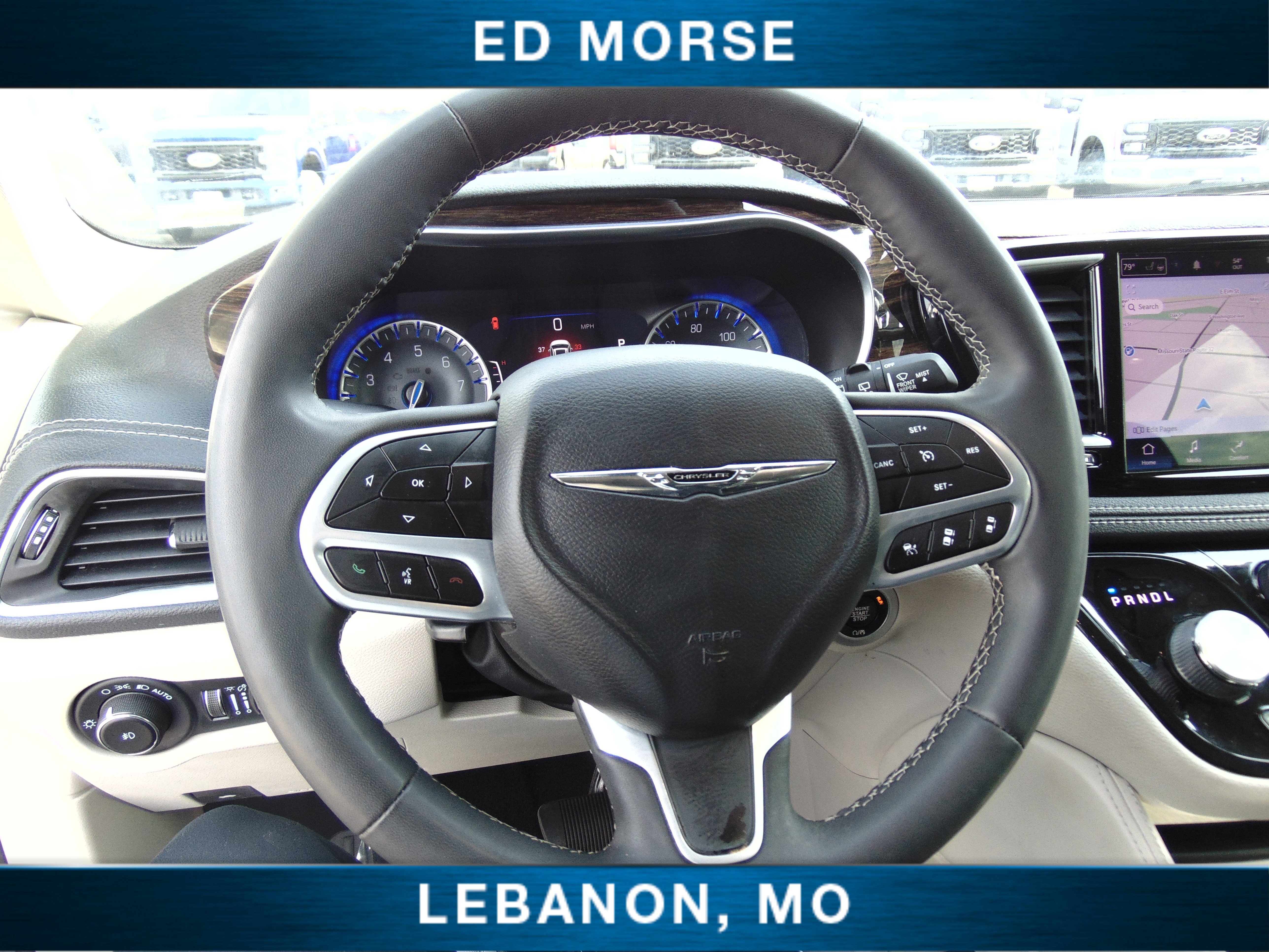 Used 2023 Chrysler Pacifica Limited image 22