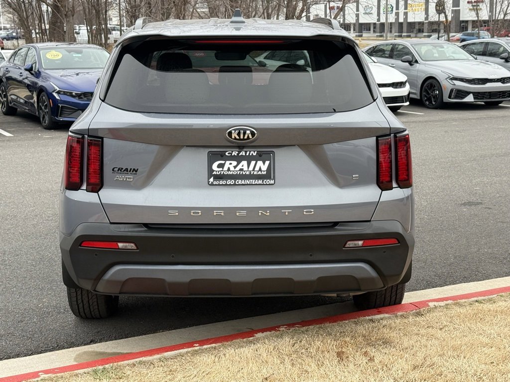 Certified 2021 Kia Sorento S image 6