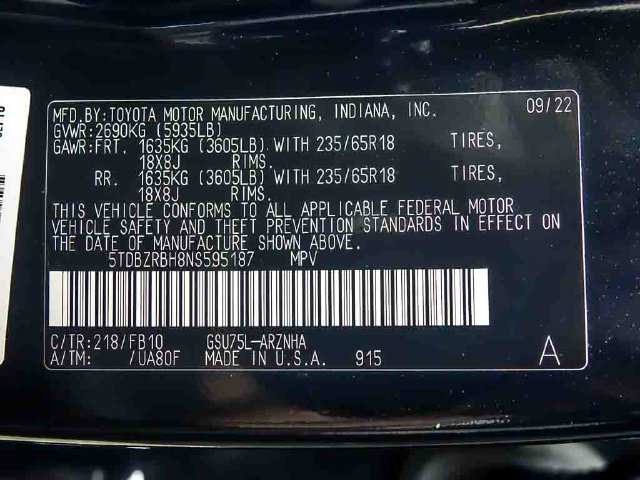 Used 2022 Toyota Highlander LE AWD/4WD image 30