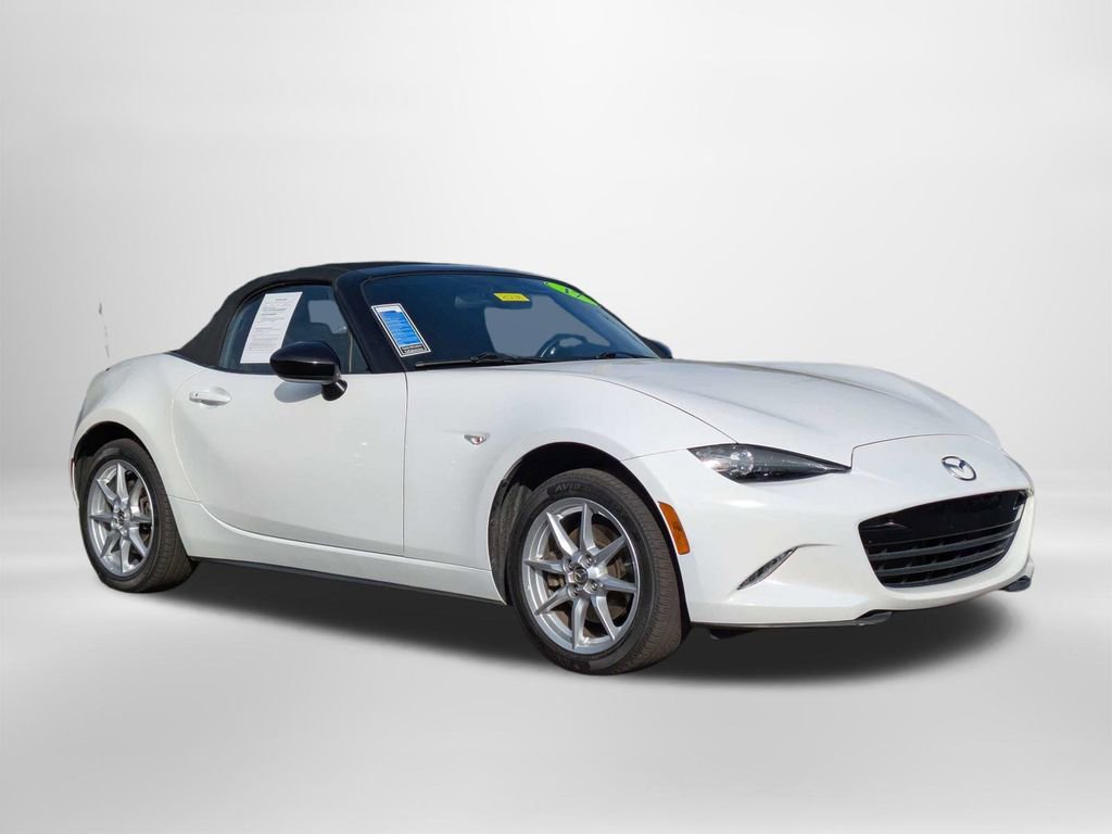Used 2017 MAZDA MX-5 Miata Sport image 9