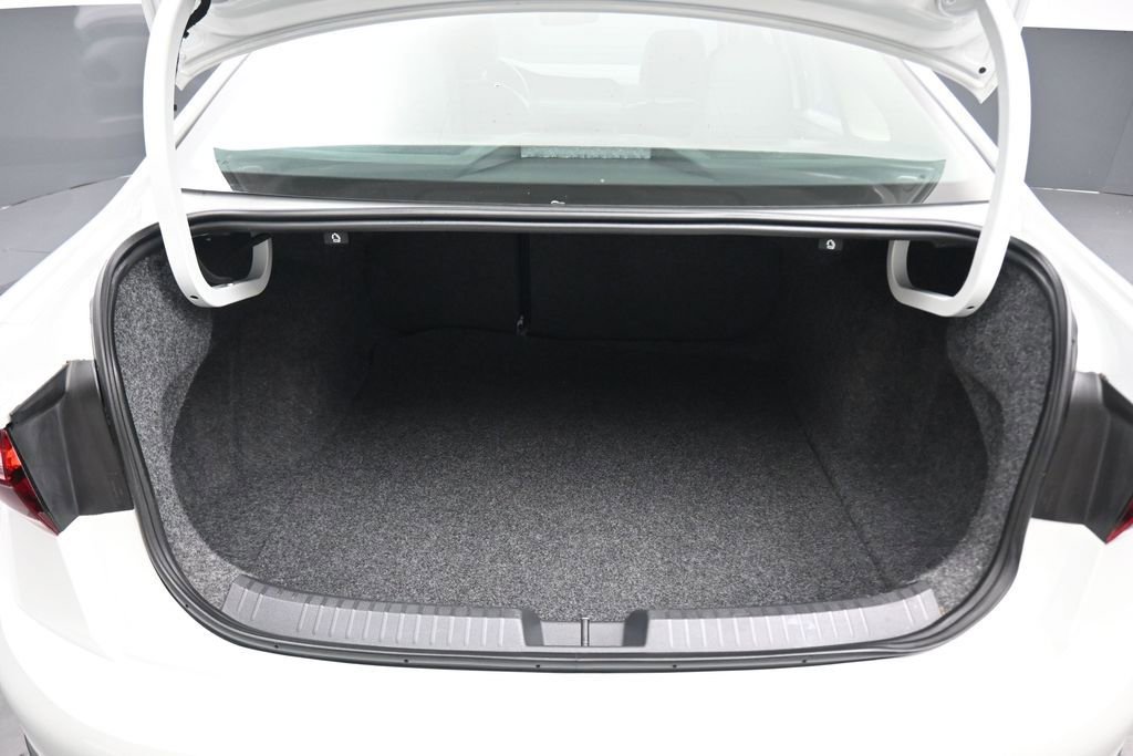 Used 2024 Volkswagen Jetta SE FWD image 44