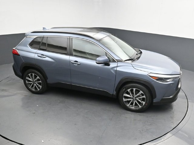 Used 2023 Toyota Corolla Cross XLE w/ Convenience Package FWD image 40