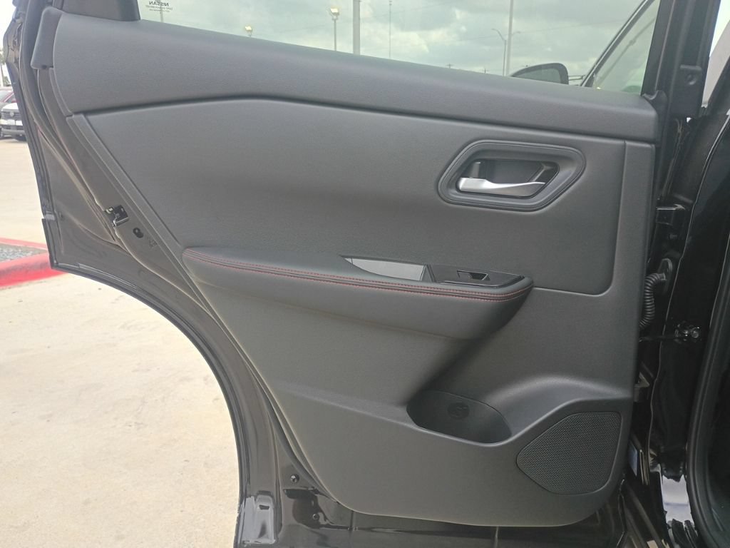 New 2026 Nissan Rogue SV AWD/4WD image 27