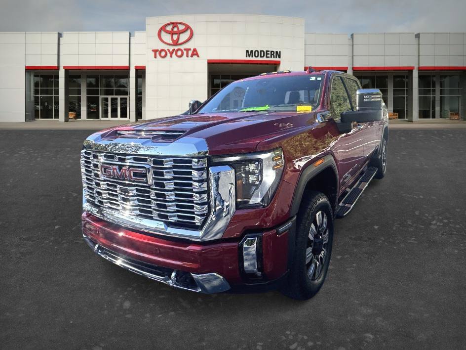 Used 2024 GMC Sierra 3500 Denali w/ Denali Reserve Package AWD/4WD image 1