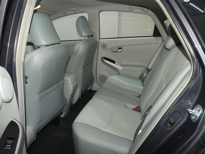 Used 2015 Toyota Prius Four FWD image 26