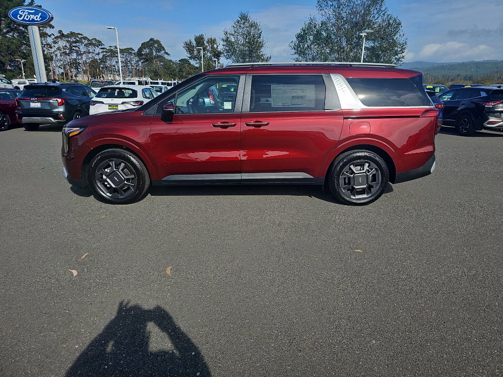 New 2026 Kia Carnival EX image 2