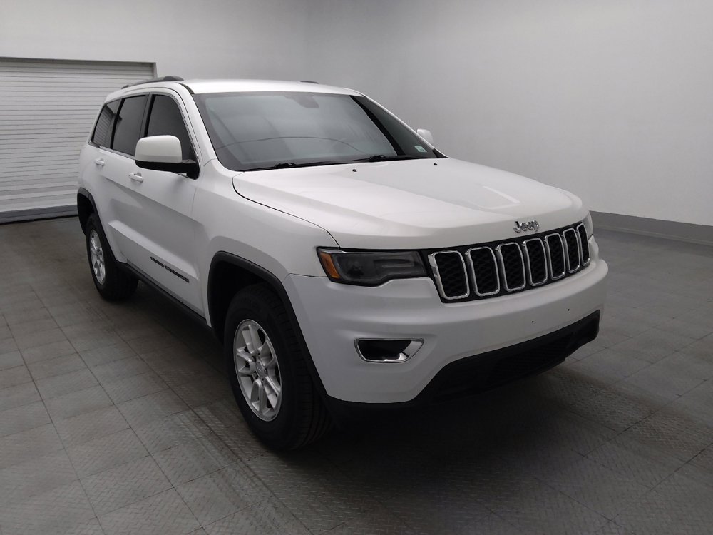 Used 2020 Jeep Grand Cherokee Laredo AWD/4WD image 13