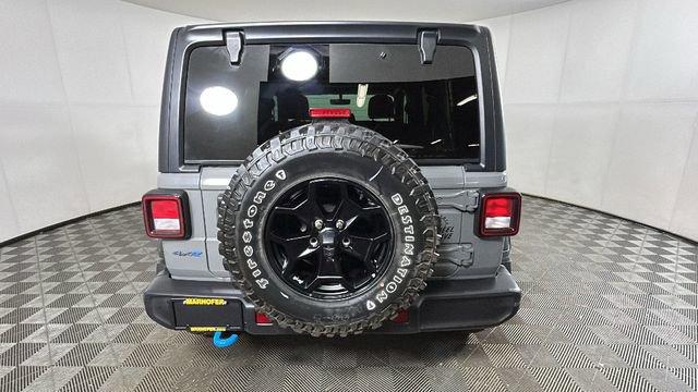 Used 2023 Jeep Wrangler Unlimited w/ Cold Weather Group AWD/4WD image 4