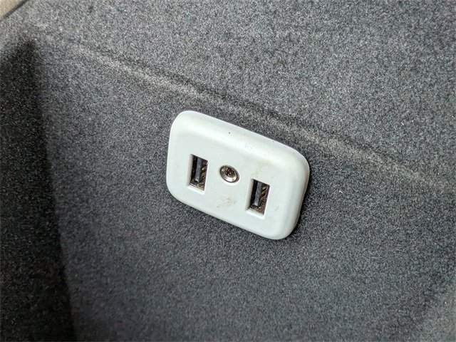 Used 2018 Cadillac XT5 Luxury w/ Driver Awareness Package image 25