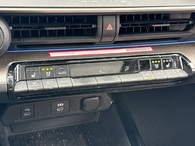 Used 2023 Toyota Prius Limited AWD/4WD image 31