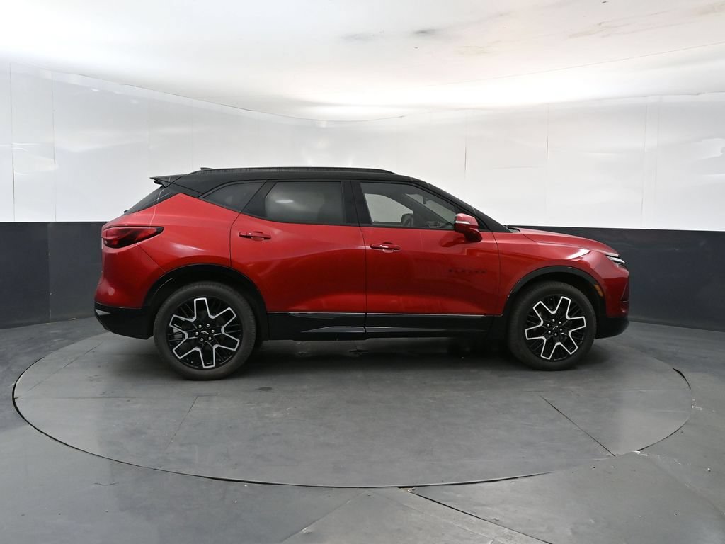 Used 2024 Chevrolet Blazer RS w/ Enhanced Convenience Package AWD/4WD image 6