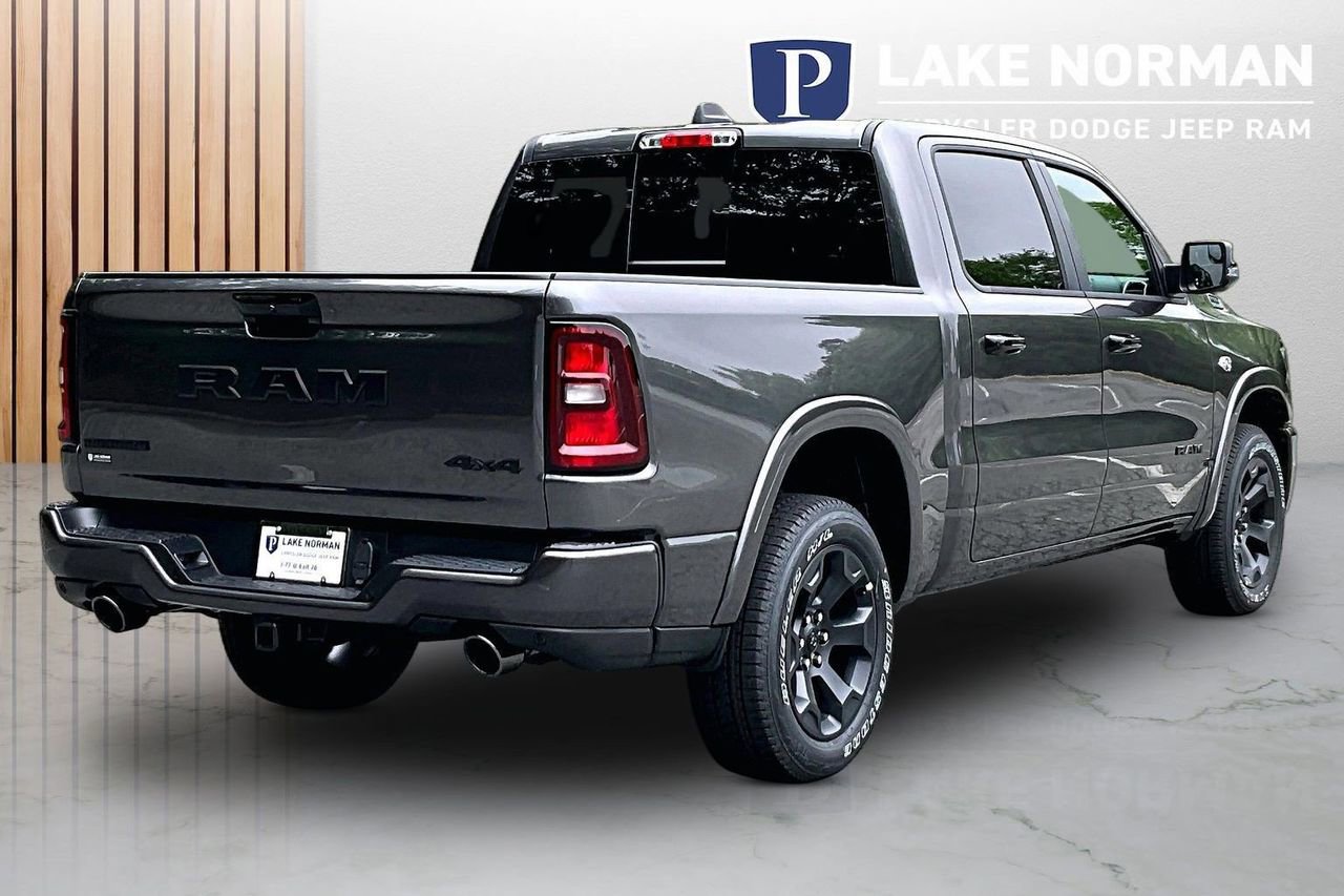 New 2026 RAM 1500 4x4 Crew Cab image 9