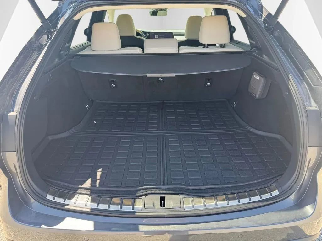 Used 2024 Lexus RX 350 AWD w/ Convenience Package image 30