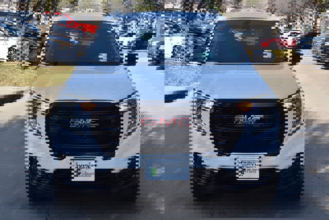 Used 2022 GMC Terrain SLT w/ Infotainment Package II image 3